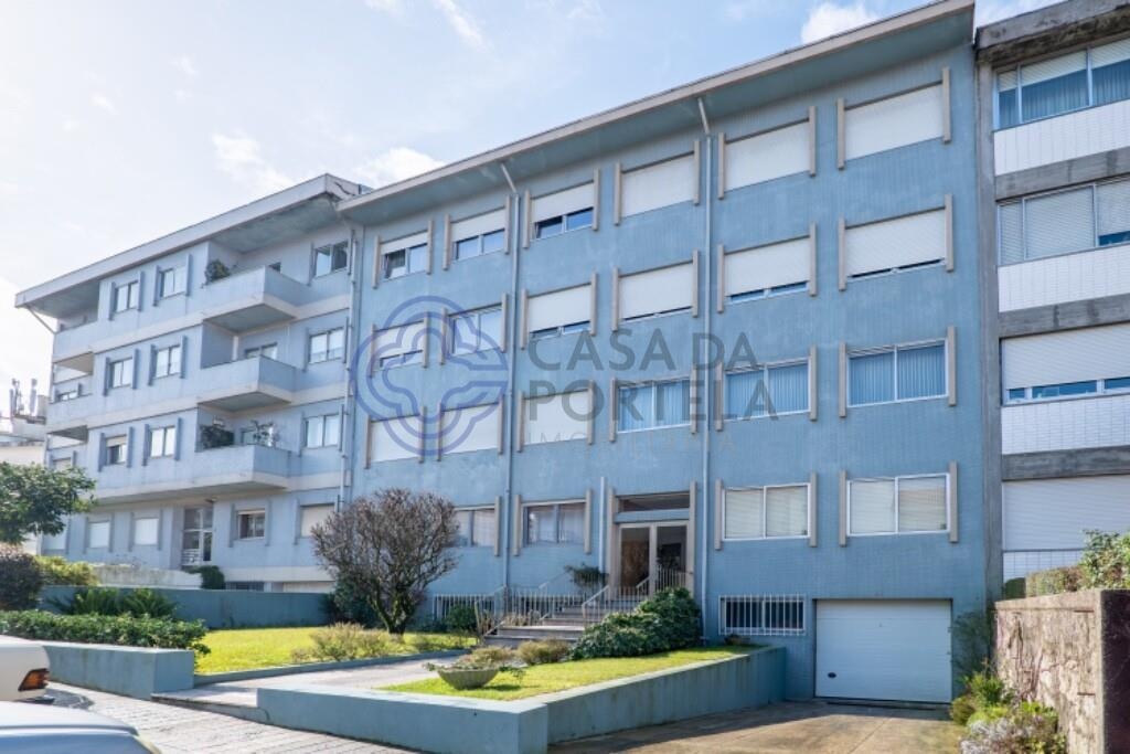 Apartamento T4 junto ao Metro de Salgueiros | Paranhos | Porto